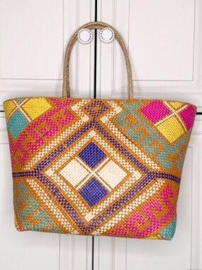 TOMMY BAHAMA | Like New!